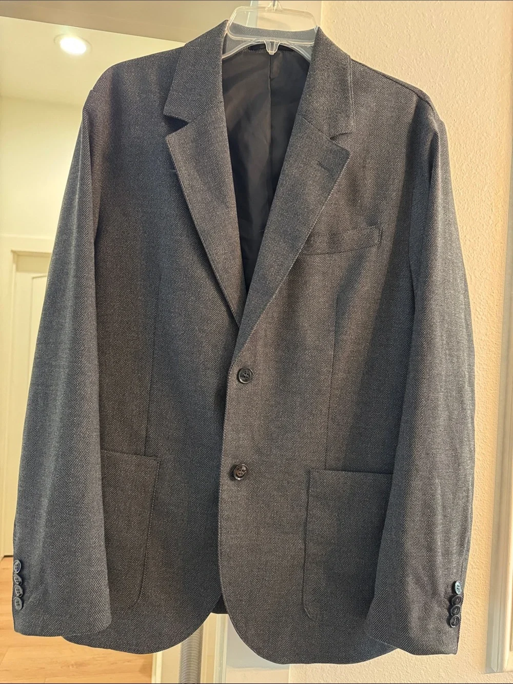 Men's Gray Herringbone‎ Blazer - Classic Two-Button Jacket